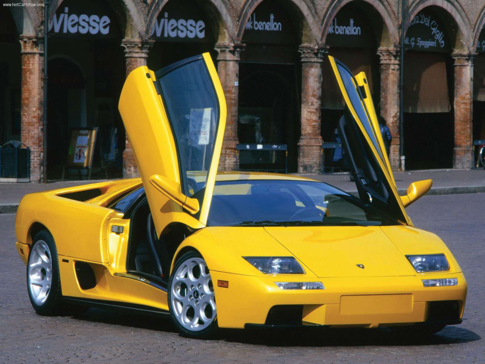 Lamborghini-Diablo_6_0_03.jpg
